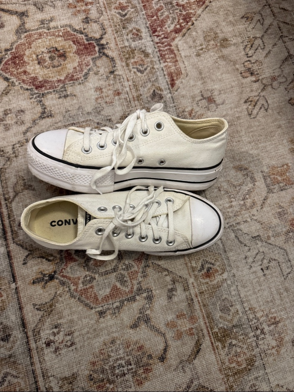 Converse womens white Low Top Canvas Sneakers (platform)